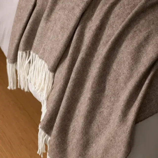 Herringbone Tassel Throw (Truffle)